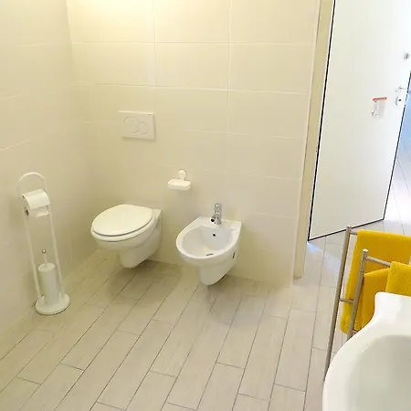 Africa Apartment Stresa